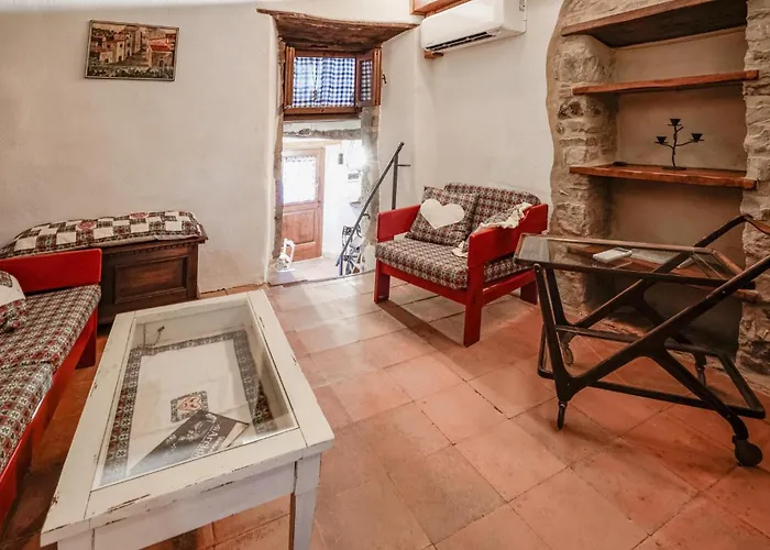 C'era Volta In Mlaterone * Montelaterone